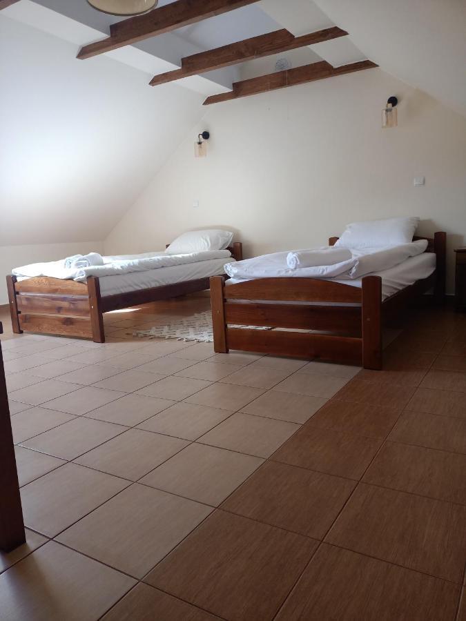 Up Rooms-targi Apartment *