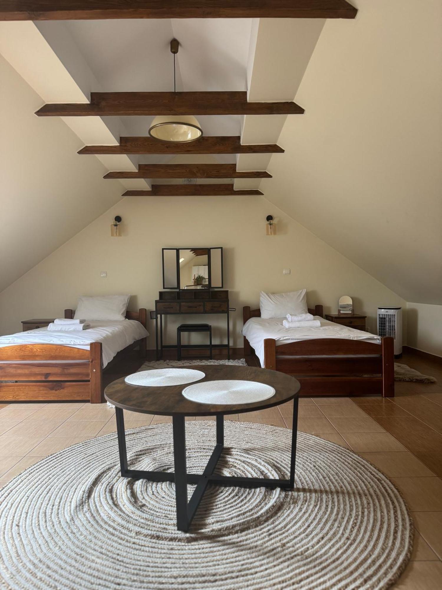 Apartment Up Rooms-targi Kielce